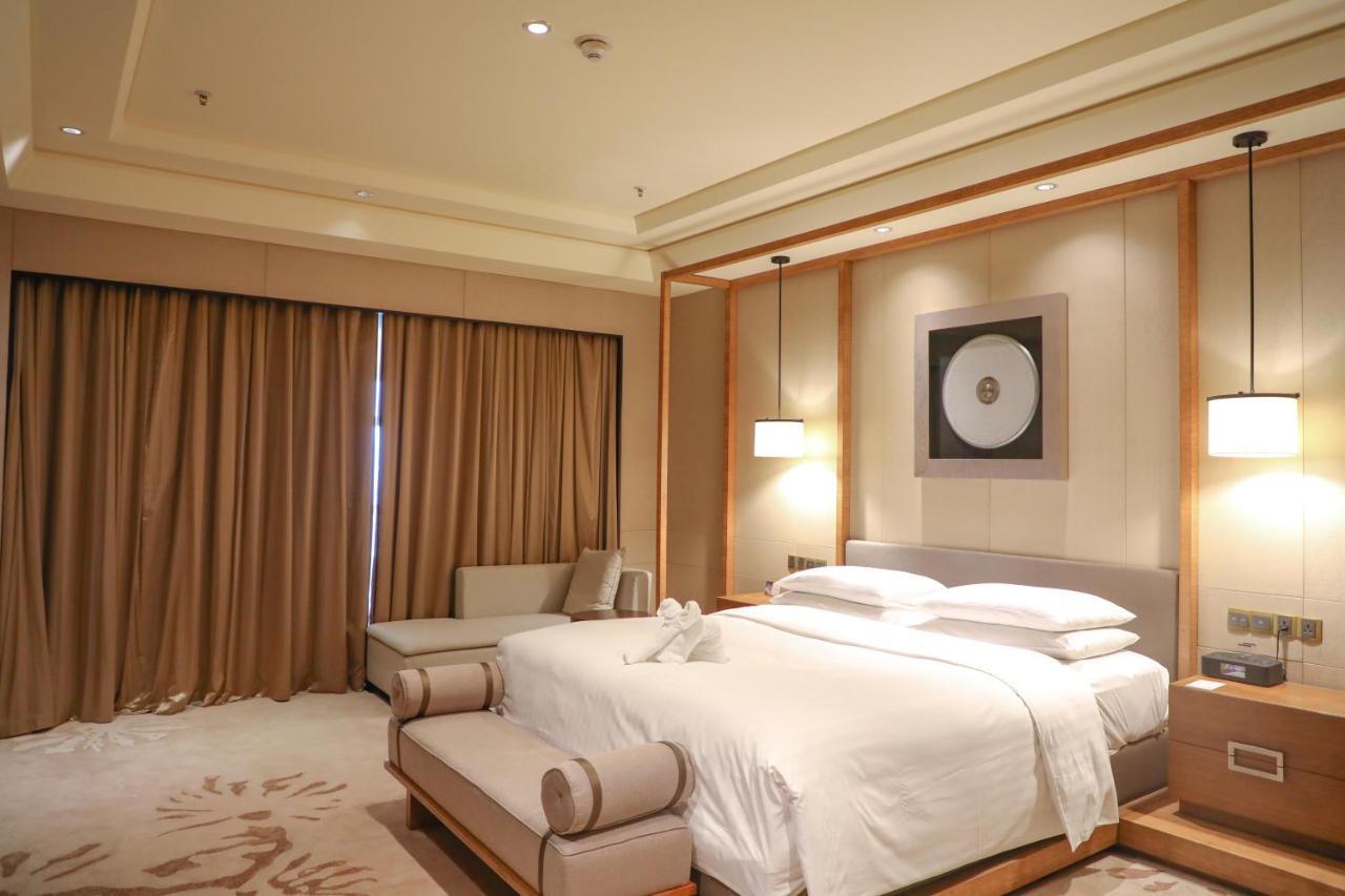 Haikou Marriott Hotel Exterior photo