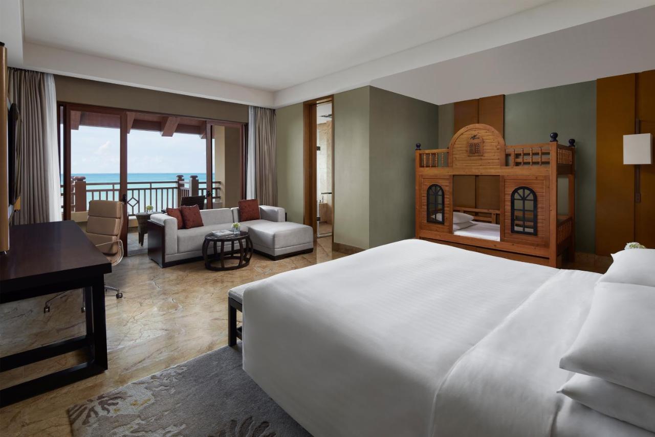 Haikou Marriott Hotel Exterior photo
